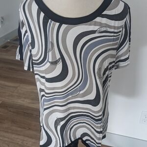 Elegant Black and Gray Women's Short Sleeve Top